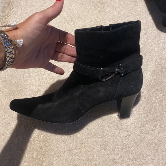 Black Ann Klein heeled  booty with silver hardware. Like new. Size 9 - Picture 2 of 3